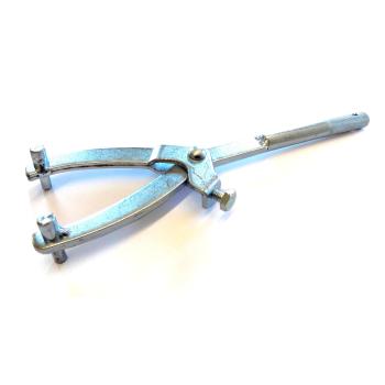 Blocking tool for flywheel