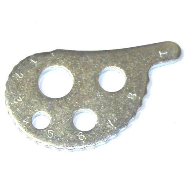 Chain tensioner left